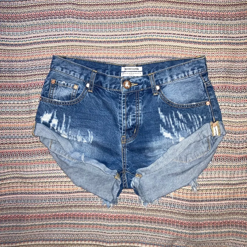 ONE X ONE TEASPOON Bandits Shorts, Size 27 - Picture 3 of 12